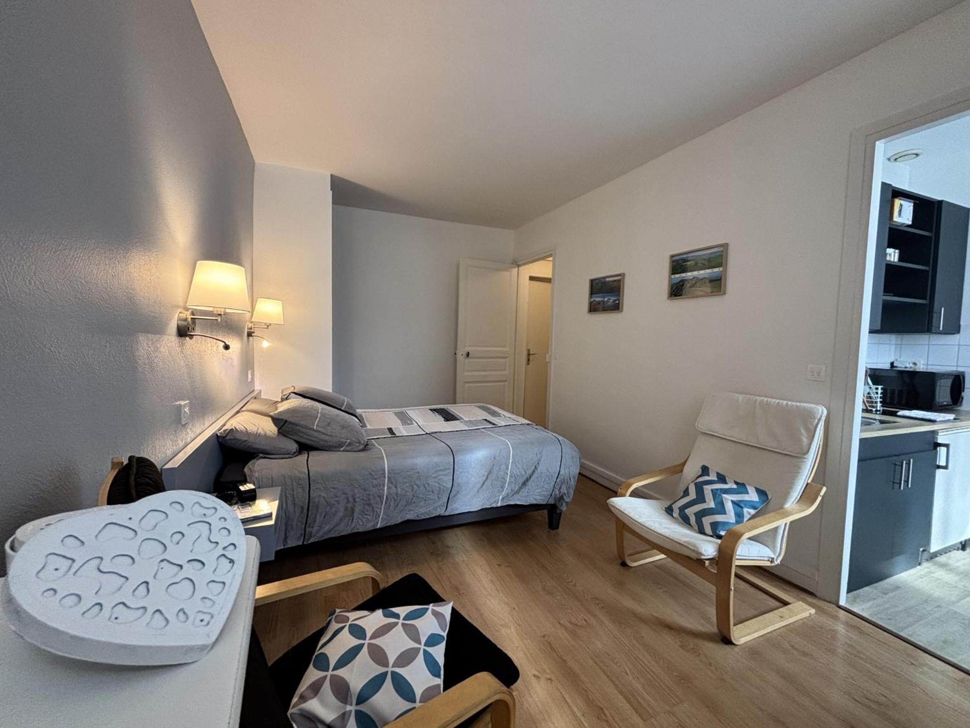 Le Sancy - Studio - 1 Lit - 2 Pers - Clim Châtel-Guyon Eksteriør billede